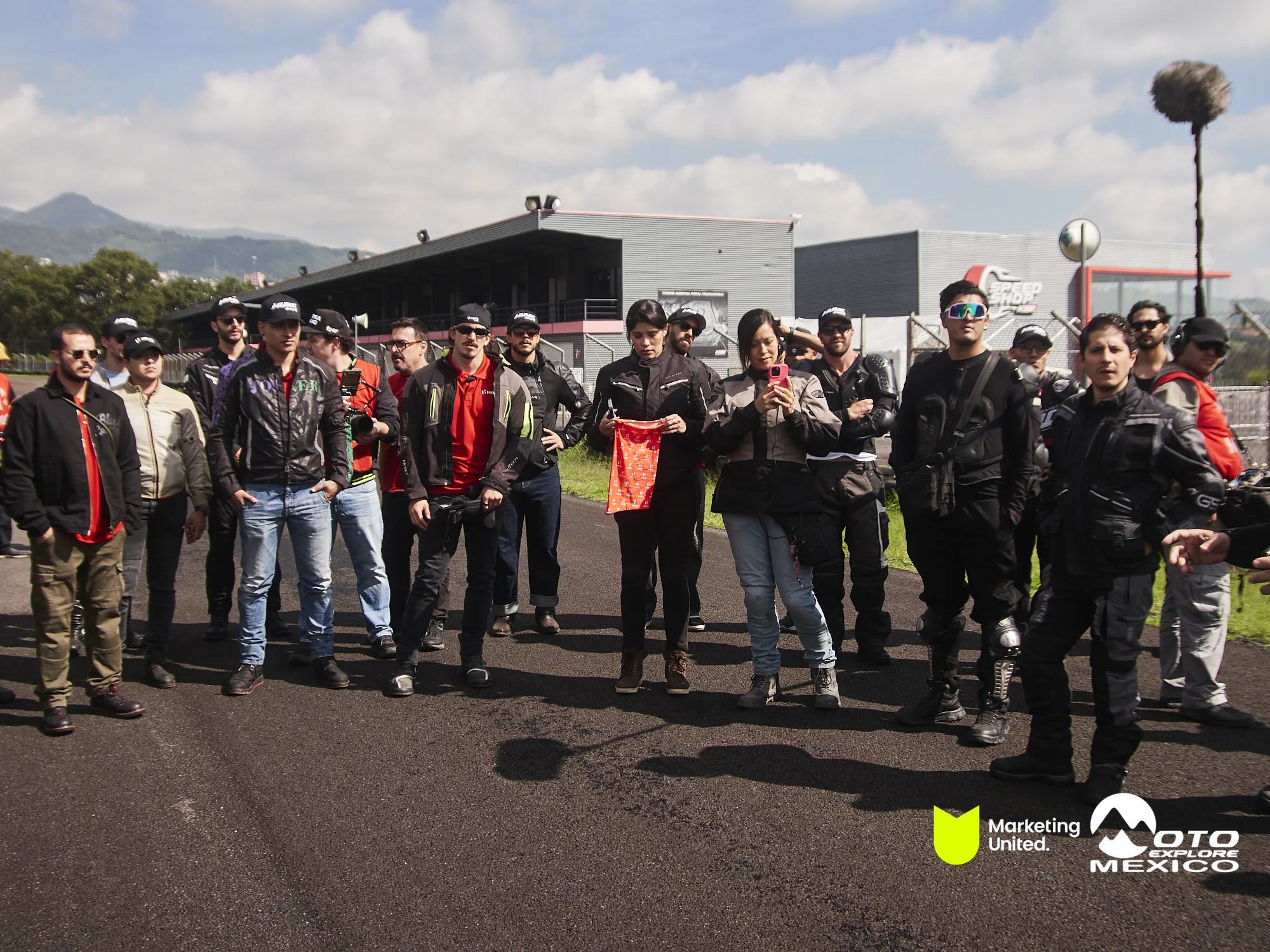 HUNK TRACKDAY 522